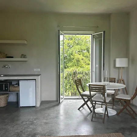 בית חווה La Torre Granaia סראוואלה סקריביה