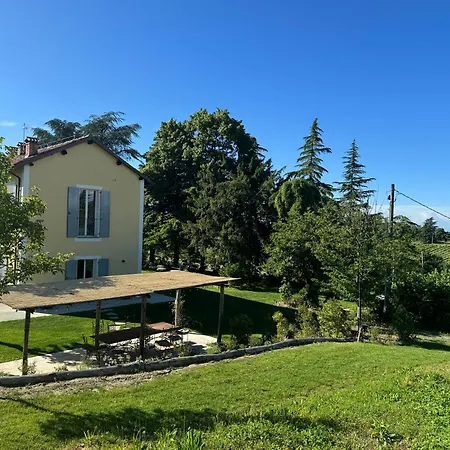 בית חווה La Torre Granaia *