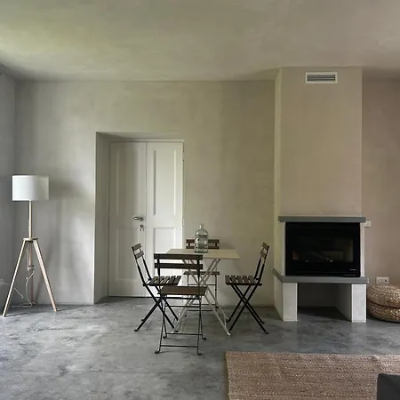 בית חווה La Torre Granaia *