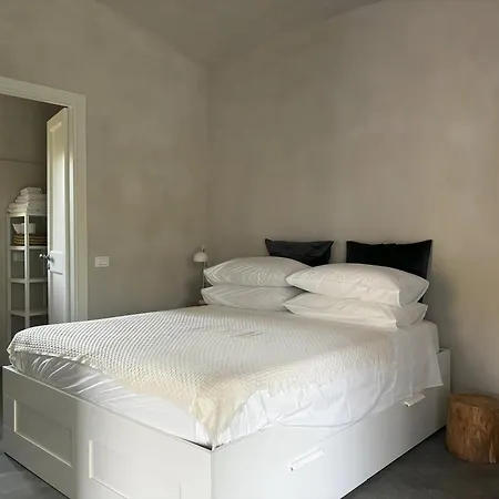 בית חווה La Torre Granaia *